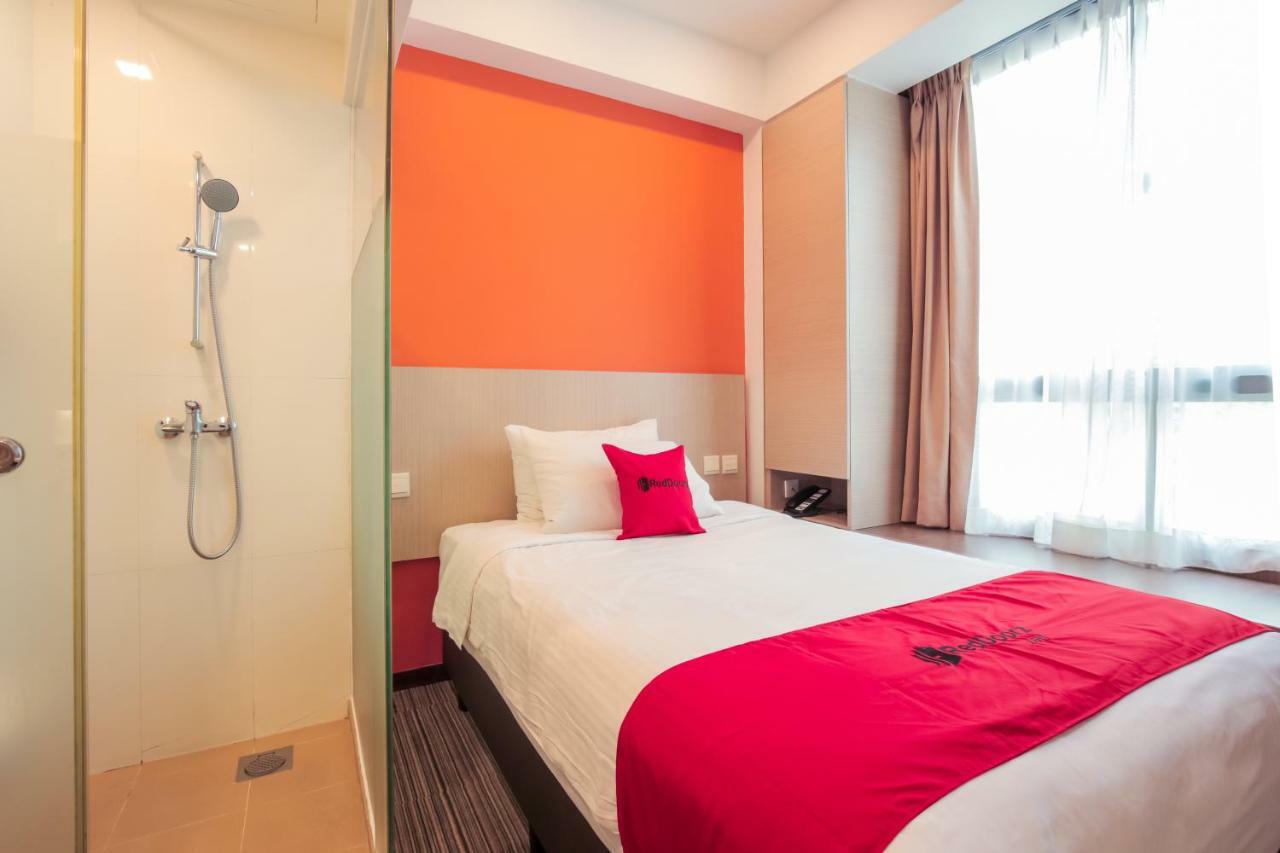 Hotel Reddoorz Premium @ Balestier Singapur Pokoj fotografie