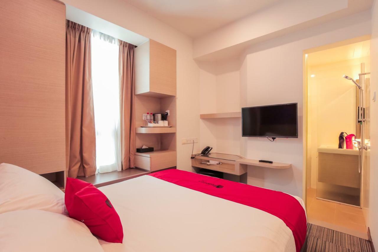 Hotel Reddoorz Premium @ Balestier Singapur Pokoj fotografie